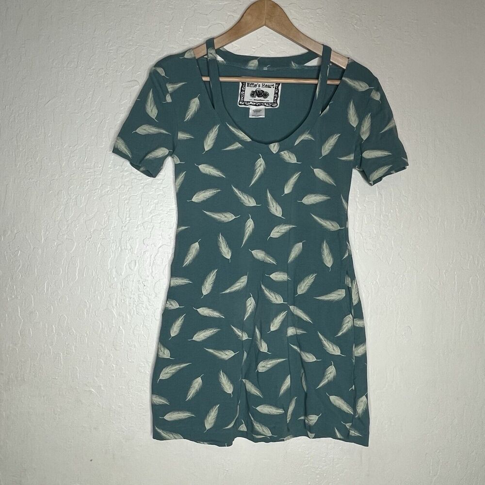 Effie’s Heart Teal Feather Print Short Sleeve Top Pockets Women’s Size Small
